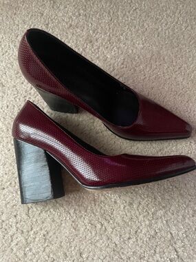 Rachel Comey Women's Burgundy Pointed-Toe Block Heel Pumps